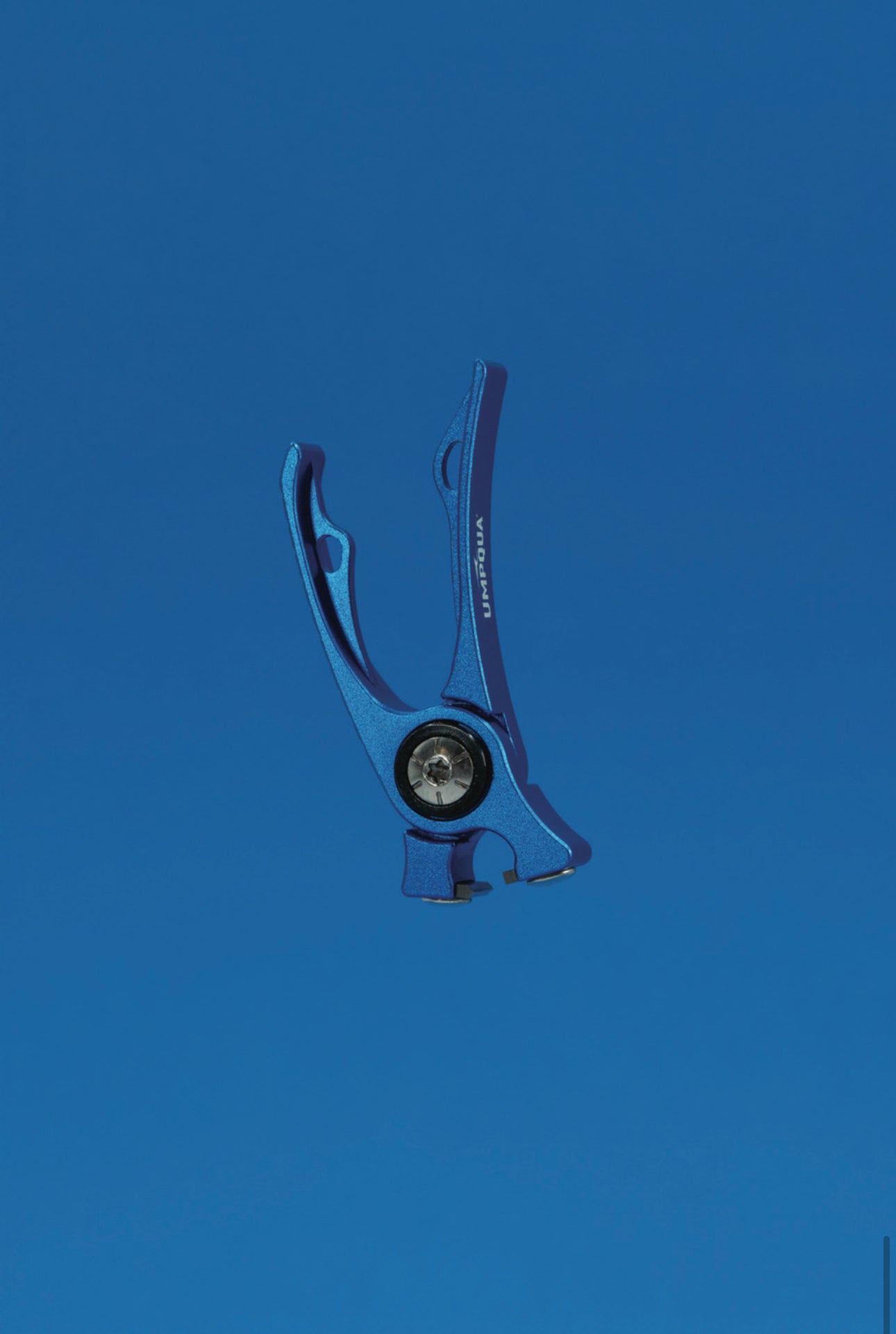 Umpqua RiverRun Nipper in Azure Blue - New!