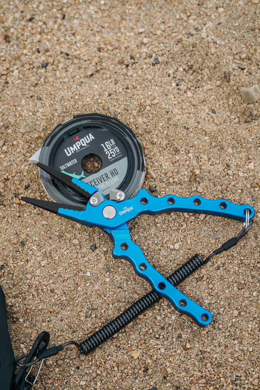 Umpqua RiverRun Plier Big Game in Azure Blue - New!